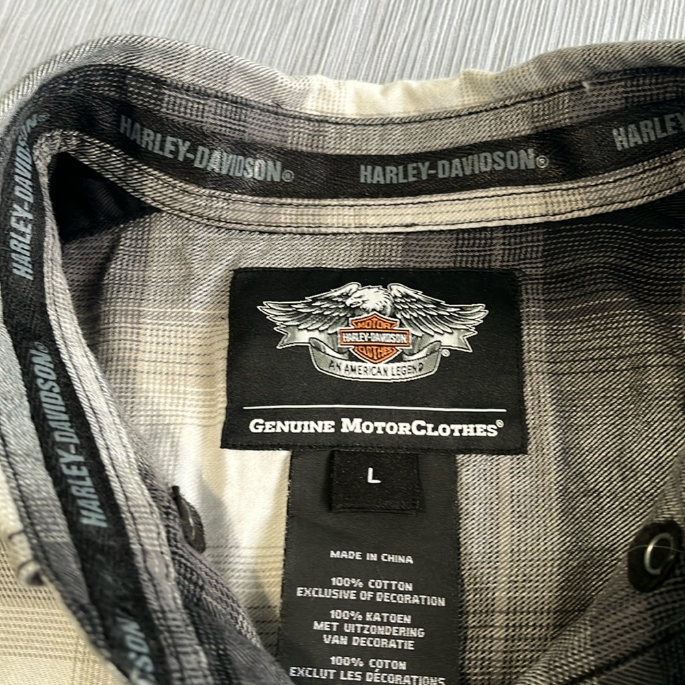 Harley-Davidson /  long sleeve / men’s shirts / Size L